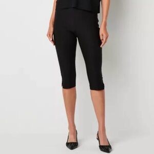 Worthington Womens 20W Stretch Fabric Slim Mid Rise Slim Fit Capri Pant casual